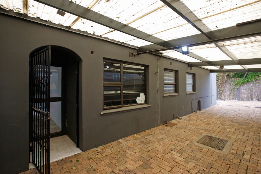 3 Bedroom Property for Sale in Claremont Village Western Cape